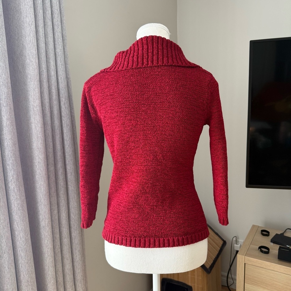 Unknown | Women's small Red Sweater with Button Detail - Picture 3 of 4